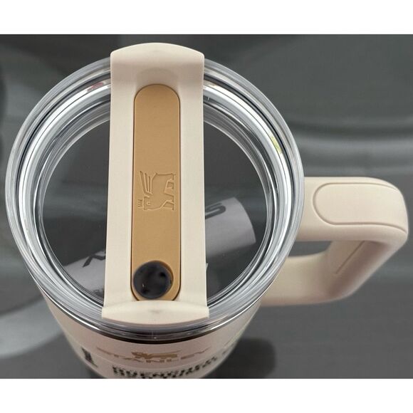 Stanley Quencher‎ H2.0 FlowState 40oz Tumbler, BEST BEIGE - Picture 3 of 4